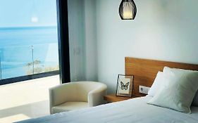 Villa El Buzo solo cuatro habitaciones en regimen alojamiento y desayuno